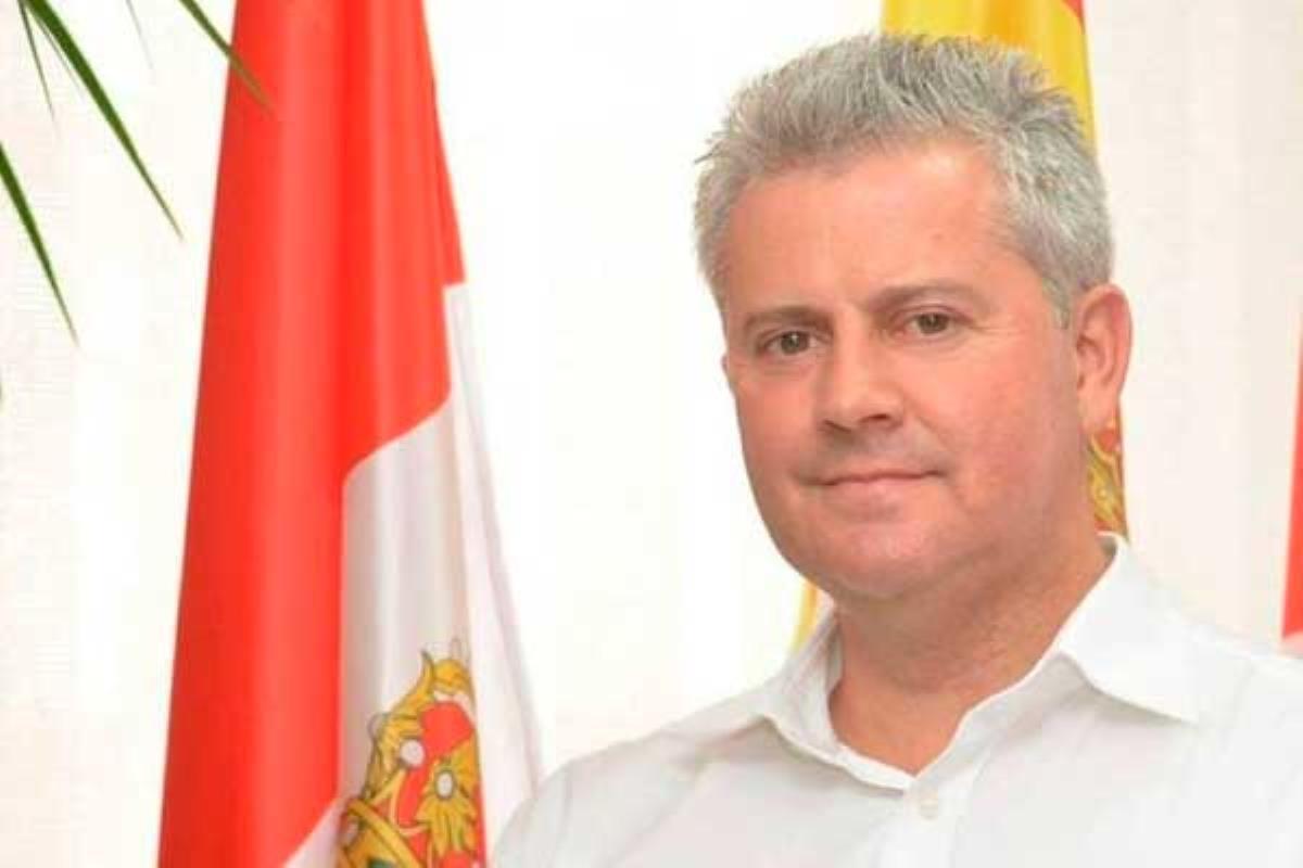 El consistorio asegura que la petición formal queda en manos del hospital y éste asegura que ni siquiera se han reunido