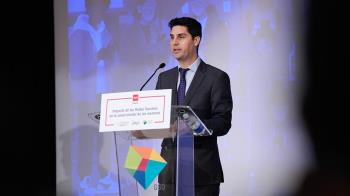 La Comunidad de Madrid hace el primer ensayo en España sobre el impacto de las redes sociales en menores