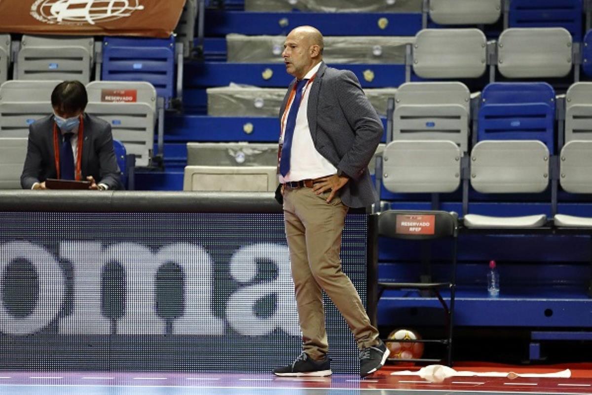 El entrenador del Movistar Inter , en su primera temporada, afronta las semifinales del playoff tras vencer el pasado martes a Jaén Paraíso Interior