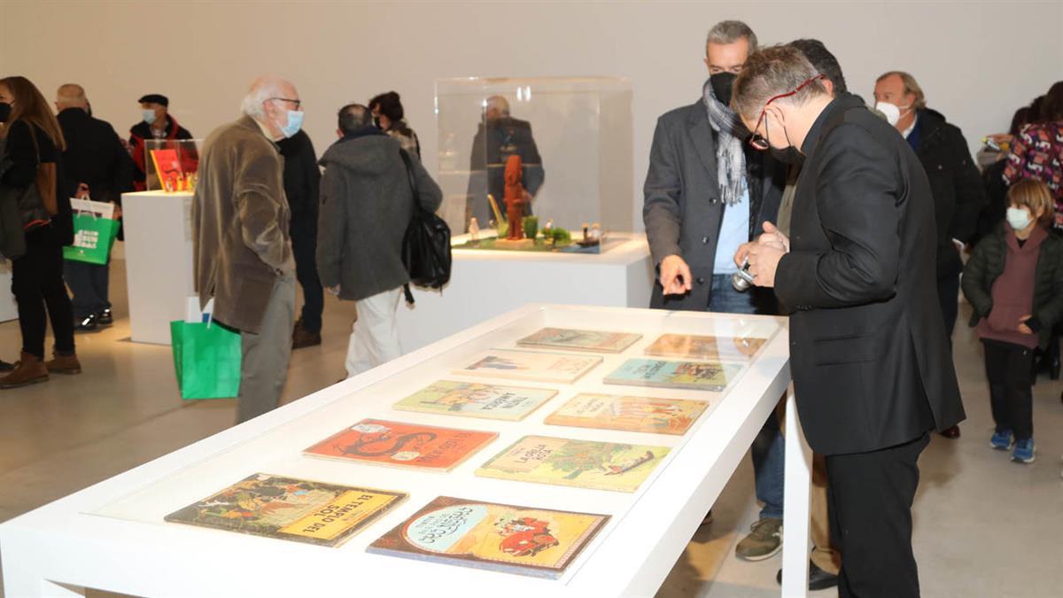 El Centro de Arte recoge la exposición 'Miradas Tintinófilas" con cientos de objetos de coleccionista