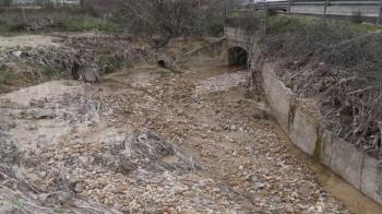 El Ayuntamiento de Algete ha puesto en marcha esta campaña con el fin de que no atasquen ni contaminen arroyos, desagües y colectores