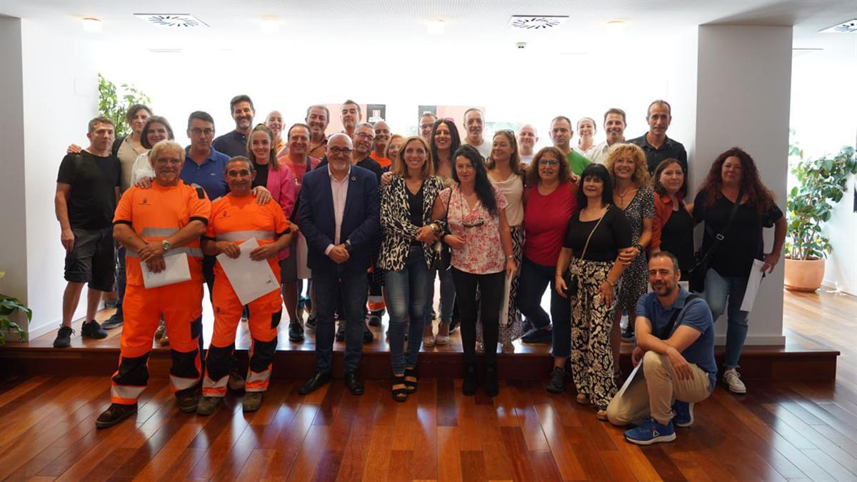 El acto forma parte del proceso municipal de estabilización y promoción interna