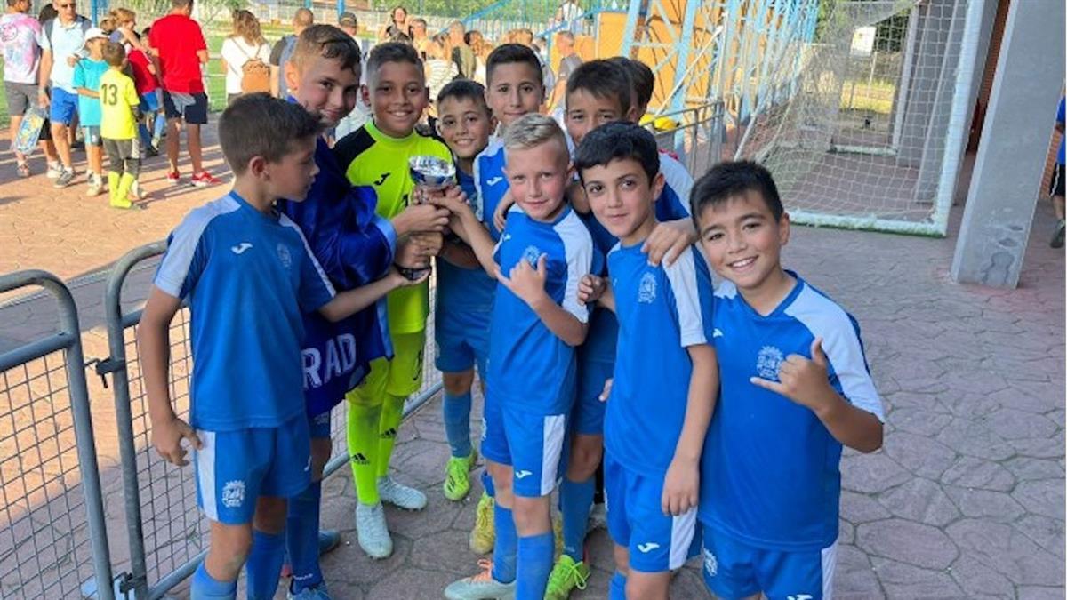 El Benjamín A del CF Fuenlabrada se llevó el Torneo de Moraleja y el resto de equipos hicieron un gran papel en Yeles y Parla
