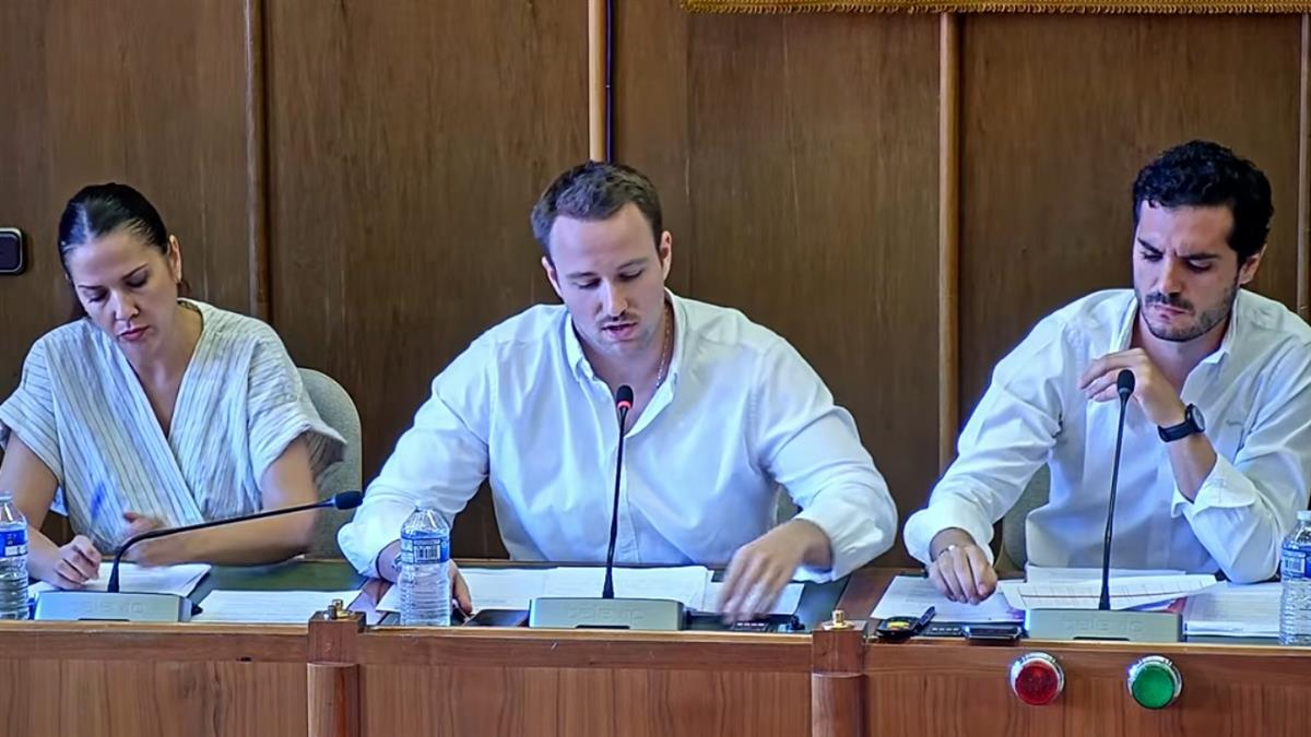 El PP consigue sacar adelante su propuesta para pedir la dimisión de Pedro Sánchez