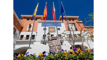 Además, han realizado una declaración institucional en la que se acuerda “condenar enérgicamente cualquier discriminación contra las personas LGTBI y sus derechos fundamentales"

