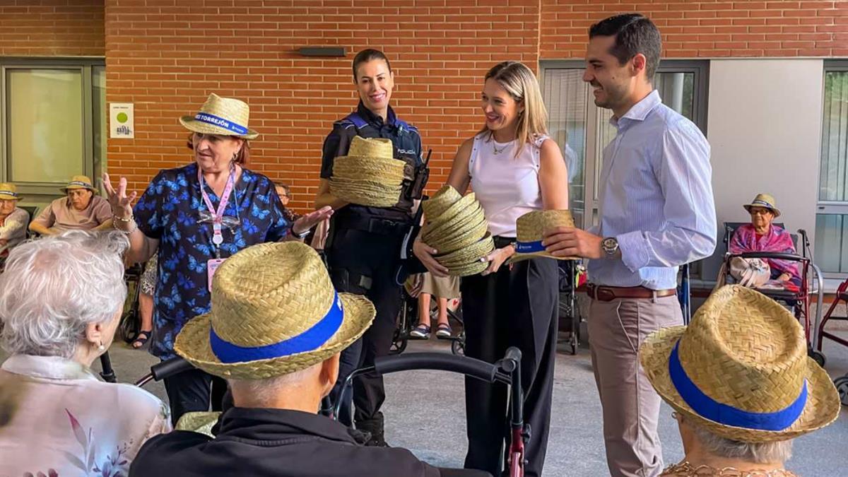 El regidor ha visitado las residencias, los centros de día y los Pisos Tutelados de la ciudad