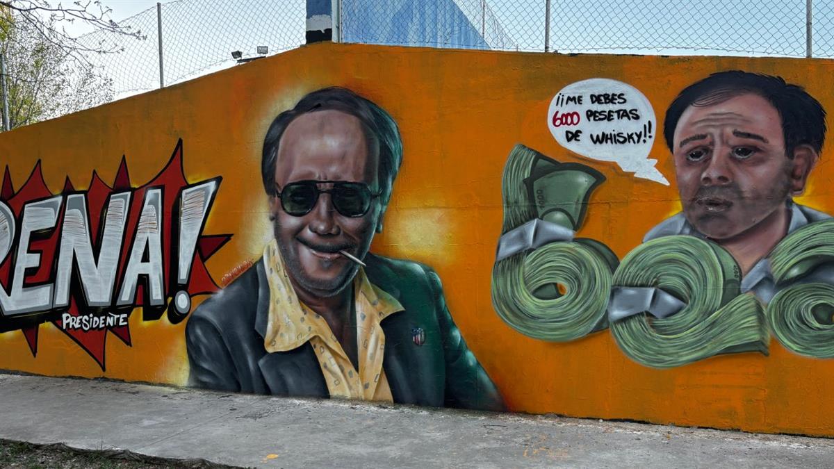 El muro de la pista muestra motivos relacionados con la saga de películas de Santiago Segura