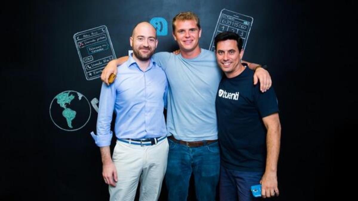 Los encapuchados querían hacerse con sus cuentas y por ello le sometieron a horas de torturas 