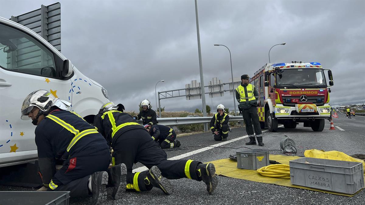 Una de las conductoras implicadas ha fallecido en el acto