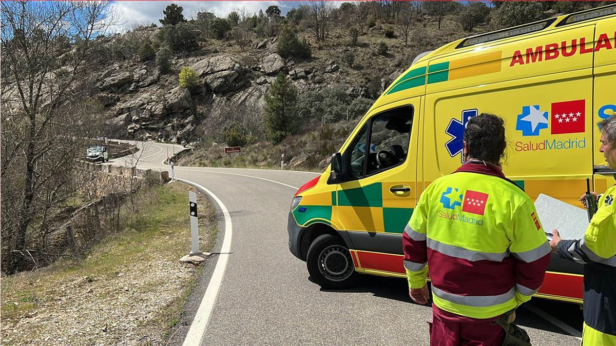 El varón, de 63 años, se salió de la carretera antes de colisionar