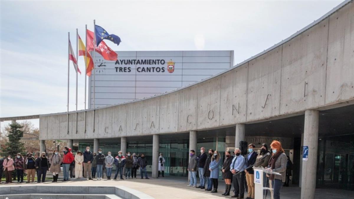 Con este gesto el Ayuntamiento quiere concienciar de la importancia del ruido para el autismo y las personas con trastornos auditivos
