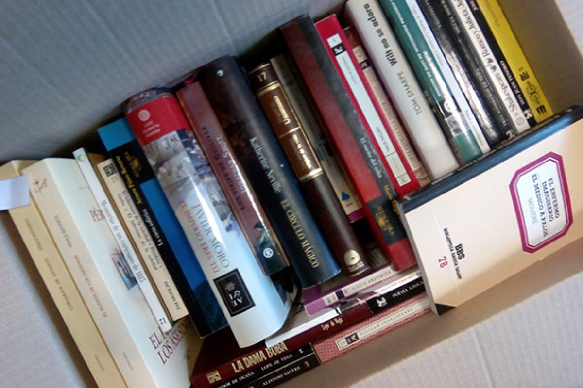 Alcobendas ya entregó la semana pasada 250 libros al hospital de campaña de IFEMA
