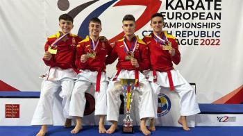 El karateka Iván Martín consigue clasificarse para el Campeonato del Mundo de Kárate, y la esgrimista María Ventura obtiene el bronce en el torneo europeo. 