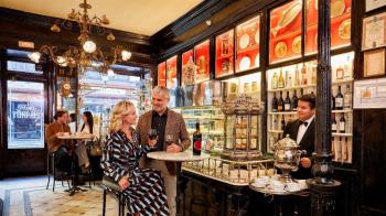 El Ayuntamiento quiere promover el turismo de lujo en la capital y para ello utilizará herramientas tecnológicas para adaptarse a las necesidades de su público