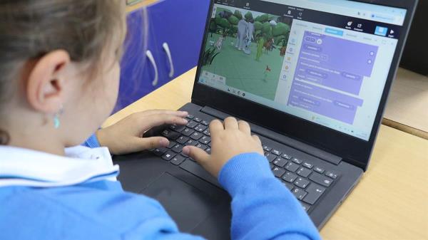 Tus hijos saben usar internet pero… ¿Saben cuidarse en él?