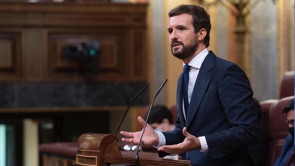 El presidente del PP pide a su círculo que le ayuden a encontrar una solución "lo menos dolorosa posible"
