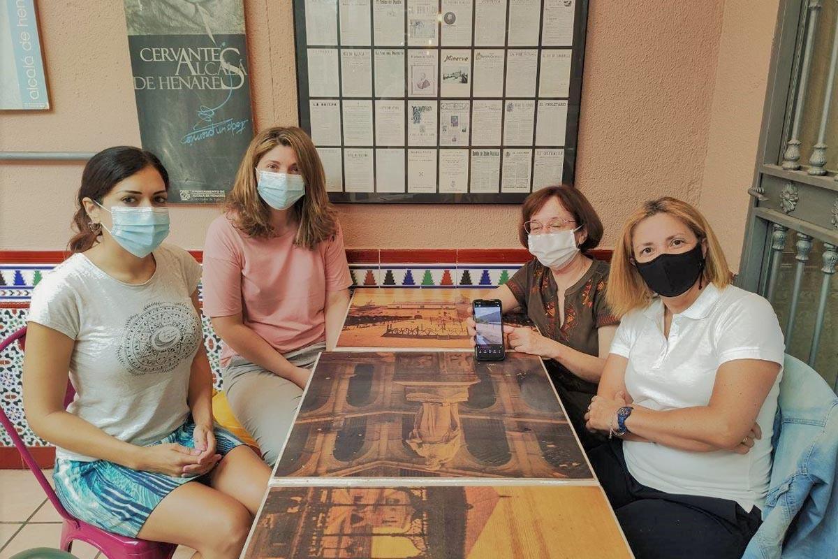 La formación morada complutense mantiene reuniones con las representantes de los trabajadores de Makro que solicitaron la parada