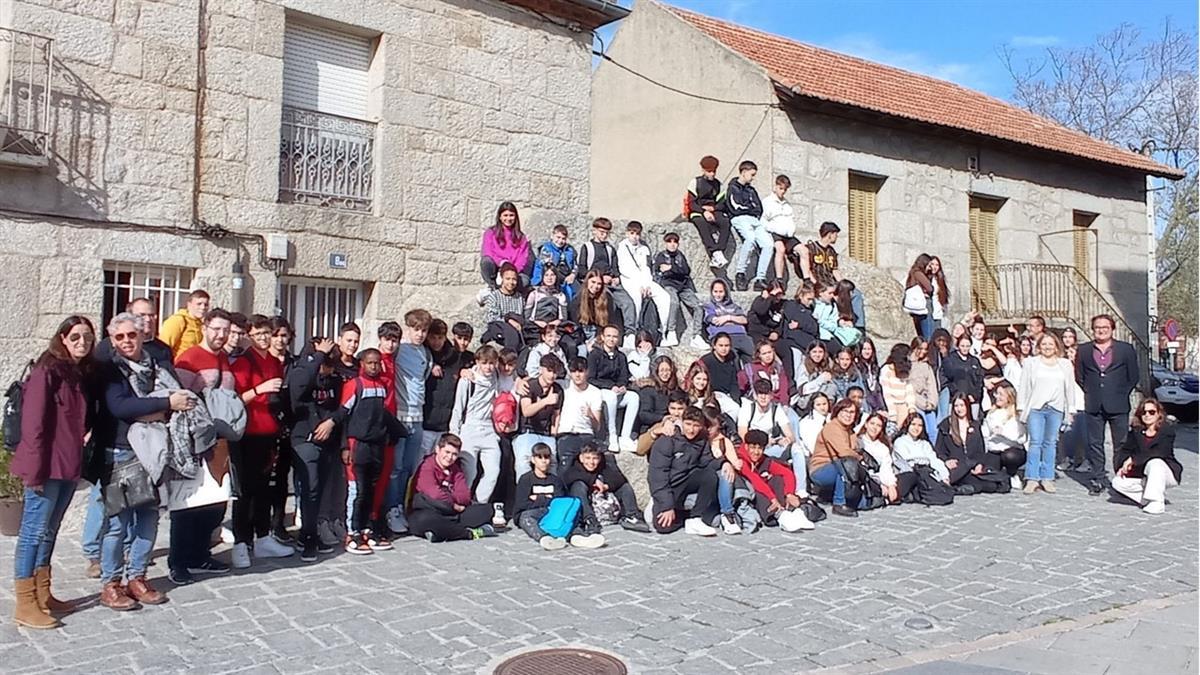 El grupo de jóvenes de Mataró realiza un intercambio con estudiantes del IES María Guerrero