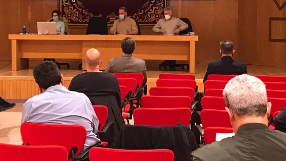 El Ayuntamiento ha mantenido un encuentro con 20 empresas para presentarles la propuesta
