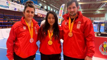 Peggy Mendoza, Beatriz Castellanos y Jose María González han conseguido las medallas en la categoría máster 2 y en trío sincronizado
