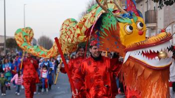 Desfilarán peñas, entidades locales y vecinos desde las 18:00