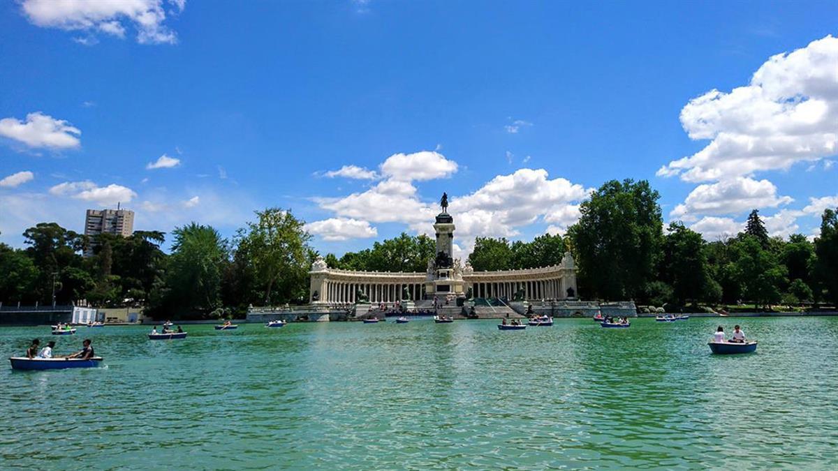 Infocar es un punto de información móvil donde conocer las mejores rutas y planes culturales y de ocio en Madrid 