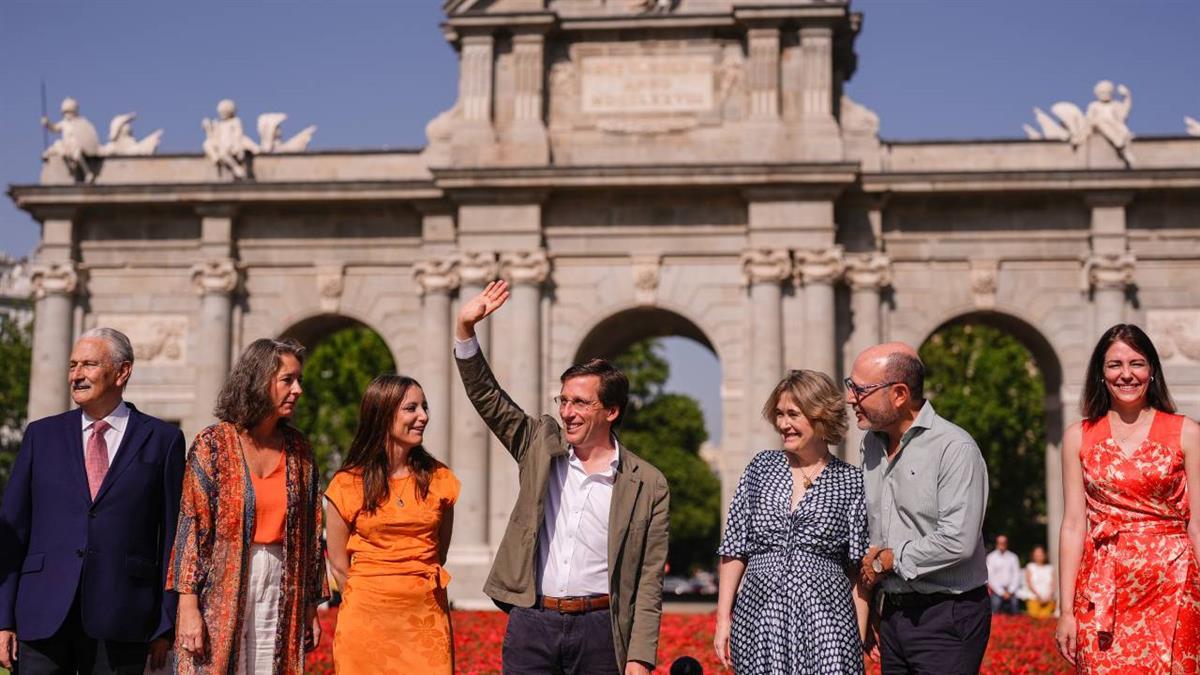 El alcalde ha descubierto la placa que conmemora el European Heritage Award/Europa Nostra Award