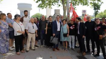 El diputado Agustín Moreno ha insistido en la necesidad de actuar especialmente en los colegios para eliminar todo riesgo para la salud pública del profesorado y alumnado