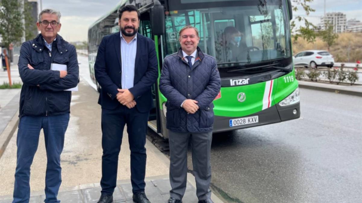 El Gobierno Regional ha mejorado la línea 290 de autobús