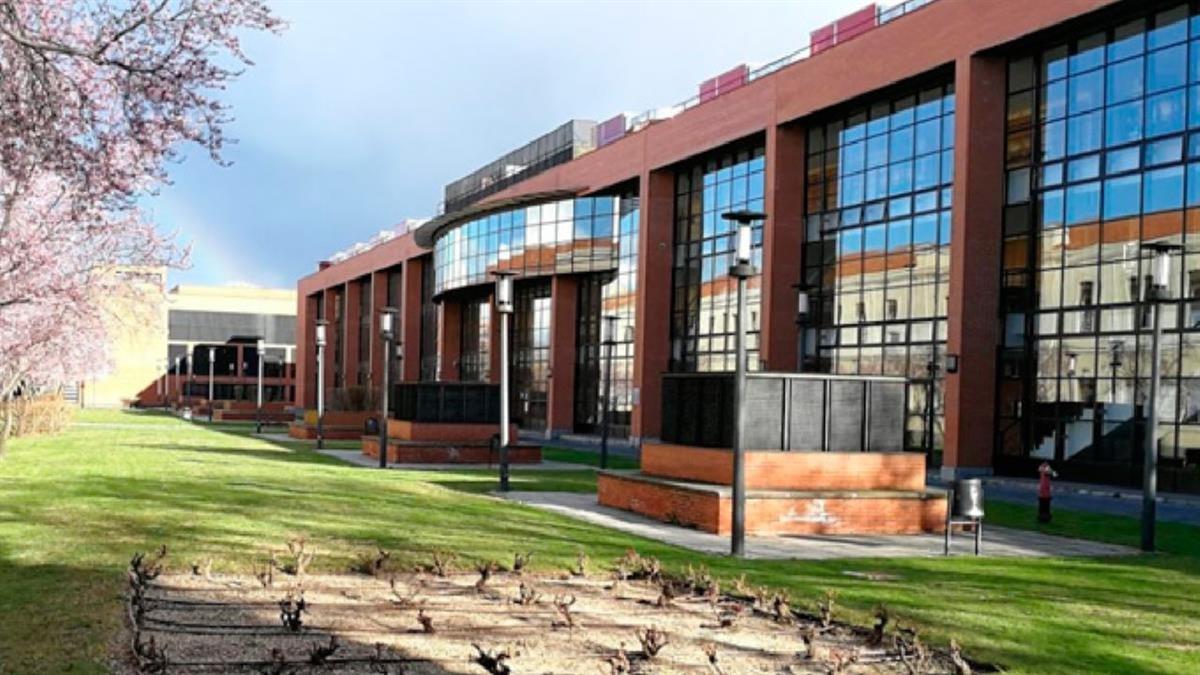 Comunidad de Madrid aprueba una ayuda al centro universitario público dotado con 450.000 euros