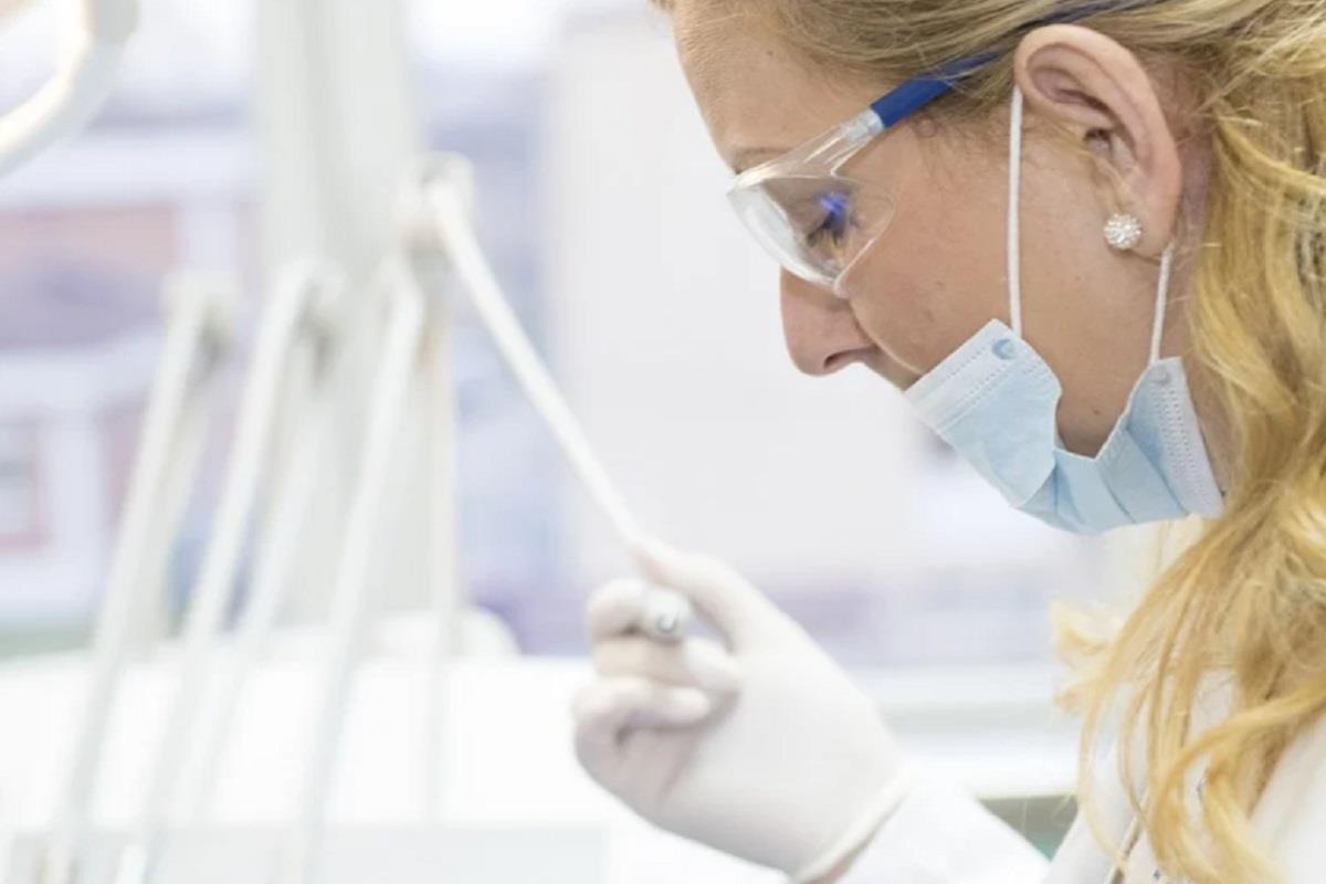 Los brotes de mayor tamaño continúan ocurriendo en residencias de mayores