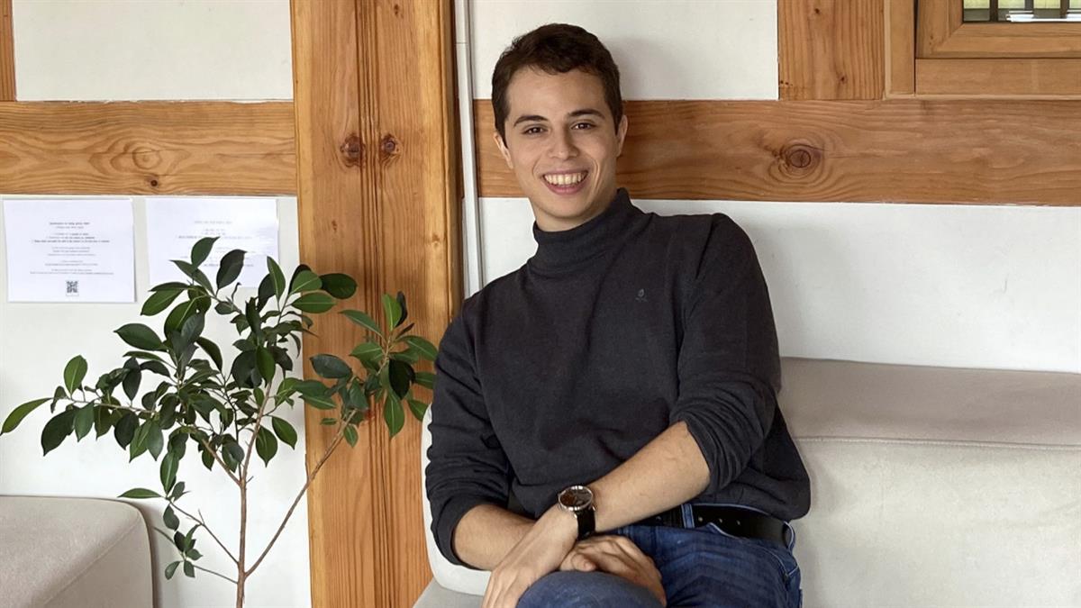Adrián Ayuso consigue las dos becas que ofrece en España Corea del Sur