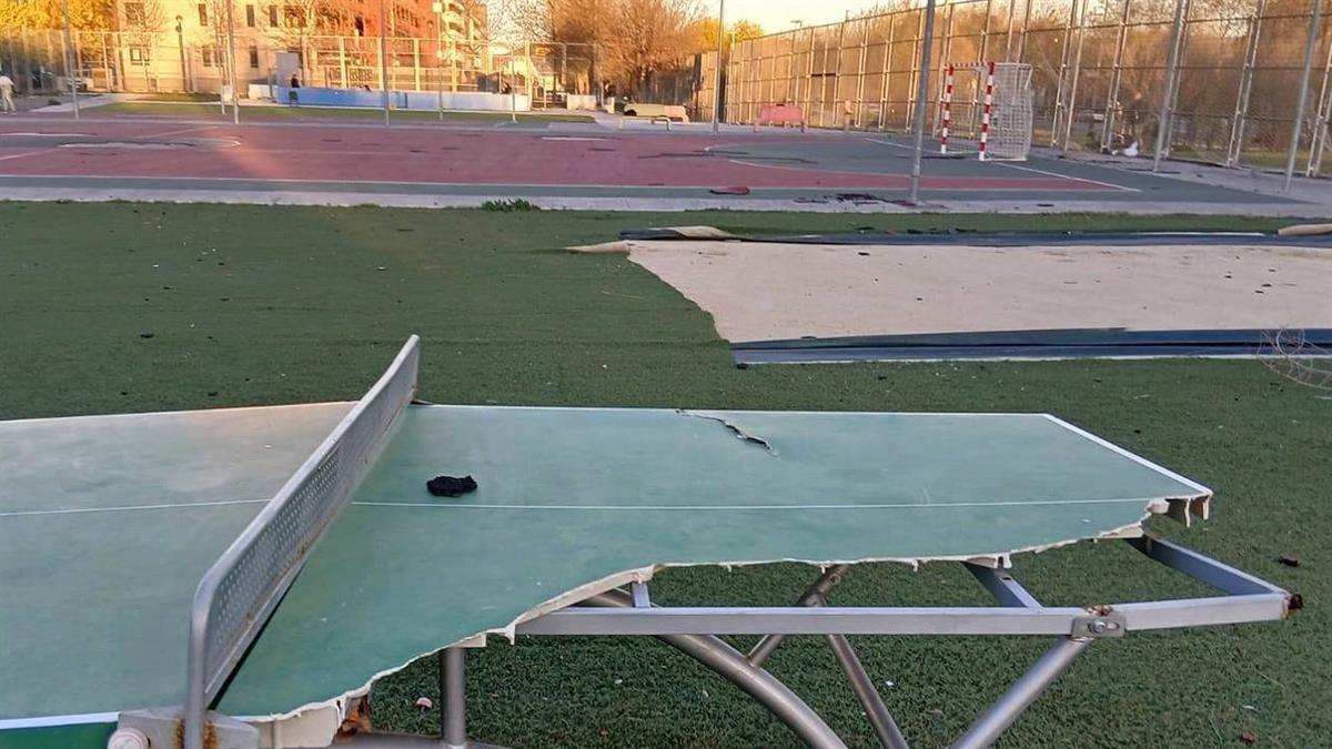 La asociación Espartales Unidos carga contra el "silencio e inacción" del Gobierno municipal ante el grave deterioro de las instalaciones,