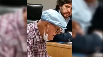 Un anciano denuncia en el pleno del Ayuntamiento el trato sufrido en una residencia