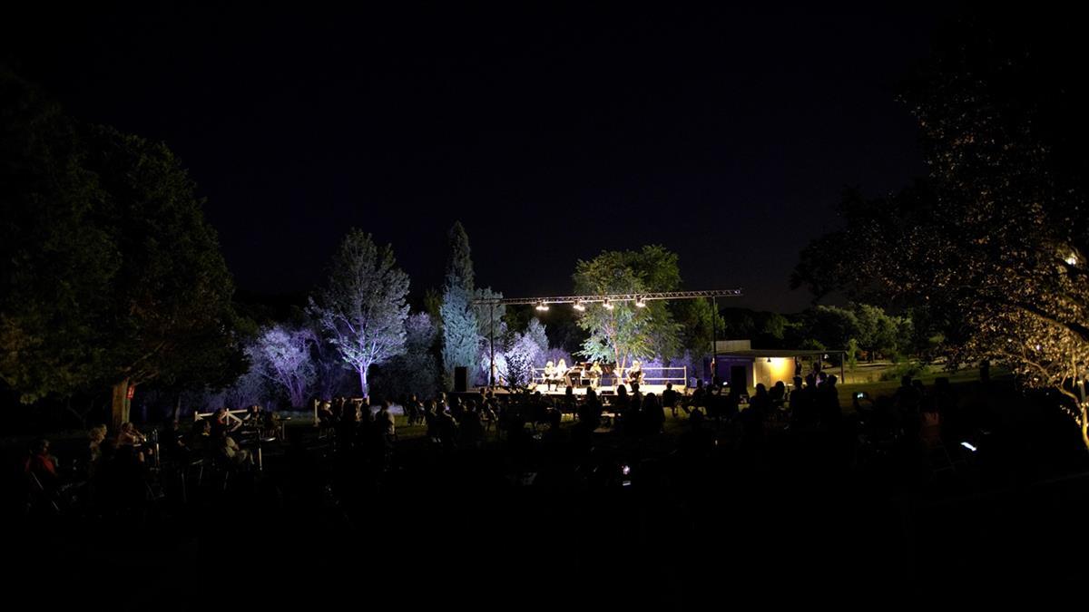Cine y música gratis al aire libre en el parque 1º de Mayo