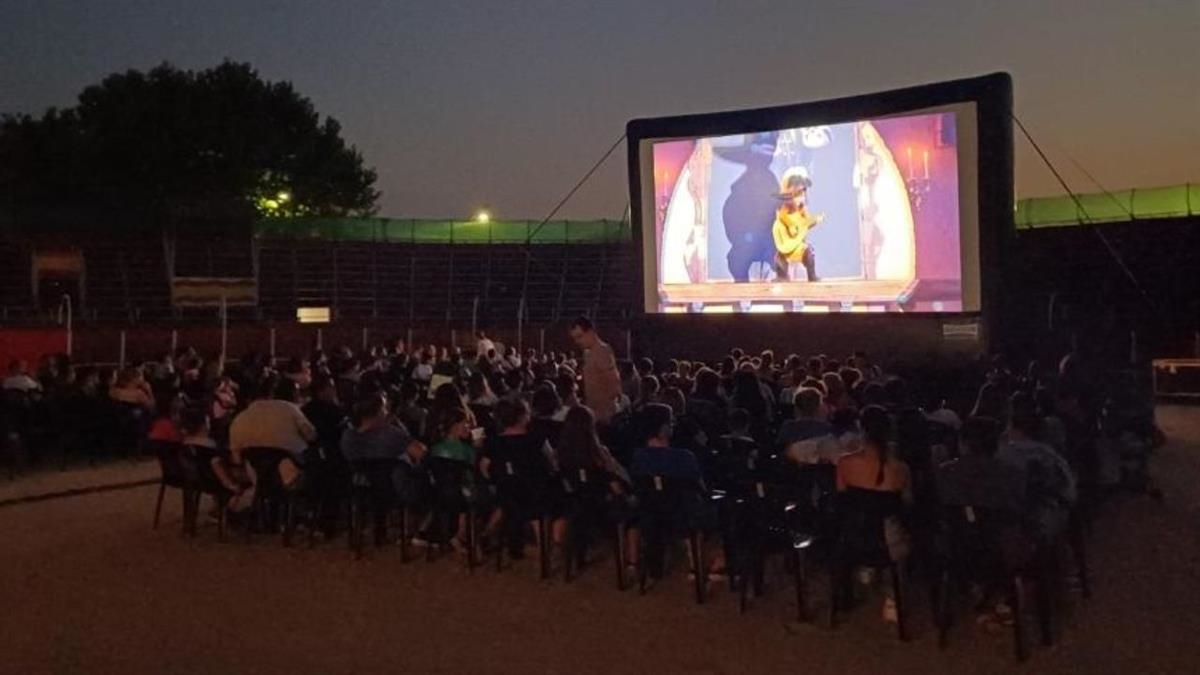 Las asociaciones y entidades mejoreñas participan en diversos eventos