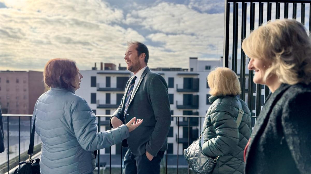 El portavoz del PP lanza la denuncia tras el anuncio de 22.230 viviendas "que no existen"