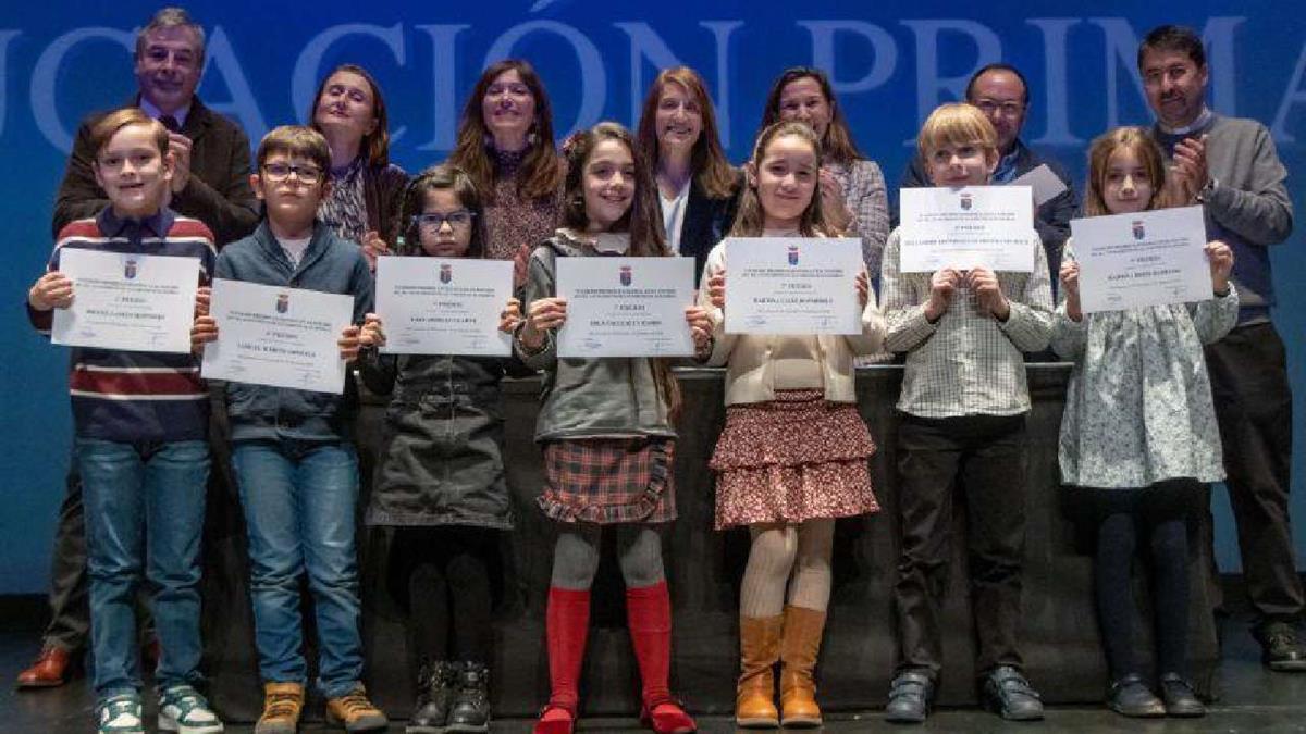 Más de 200 estudiantes han terminado el curso académico con una nota media igual o superior a nueve