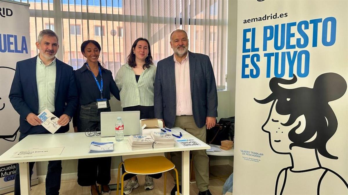 Empresas, entidades sociales y organismos municipales participan en una jornada centrada en la captación de talento y la inserción laboral en el distrito
