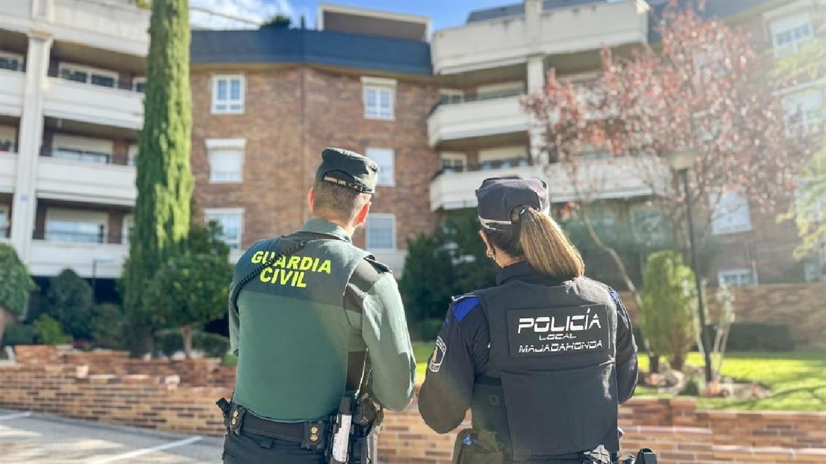 Guardia Civil y Policía Local de Majadahonda intensifican la vigilancia para evitar robos en viviendas