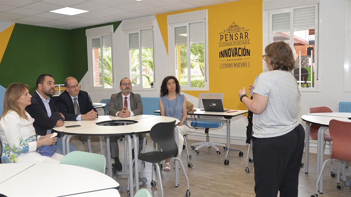 Este centro de referencia en la localidad ha inaugurado su nueva Aula de Emprendimiento