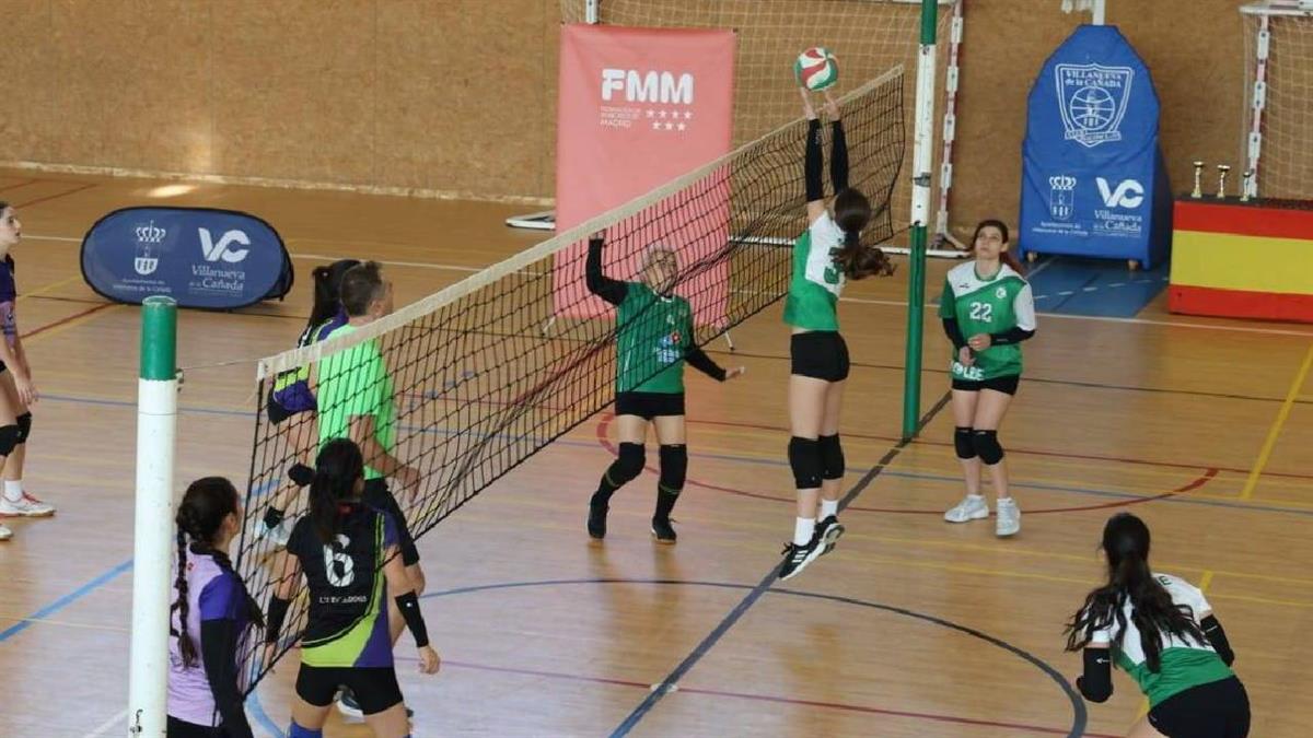 Triangular de Vóley contra la Violencia de Género en Villanueva de la Cañada