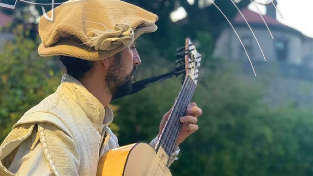 Se trata de un recorrido de exteriores por el casco urbano 