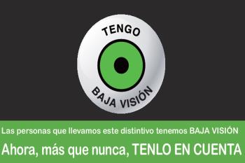 El proyecto impulsado por asociaciones busca identificar a las personas con discapacidad visual con una chapa para que sean comprendidas 