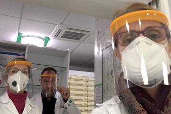 Makers contra COVID 19 imprimen y suministran equipos para protegerse 