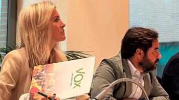 La formación considera que prohibir esta vestimenta "refuerza la seguridad en los edificios públicos"