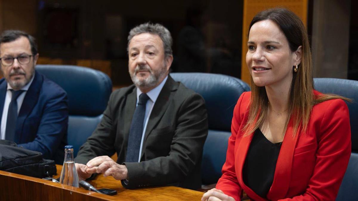 Isabel Pérez Moñino defiende "un modelo alternativo" centrado en la construcción de vivienda, la defensa de la sanidad y del control migratorio