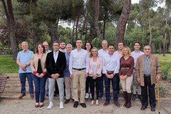 La candidata pretende recuperar las señas de identidad nacionales