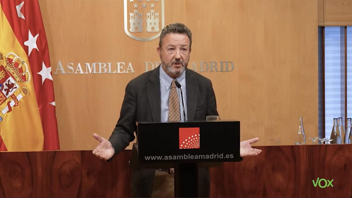 El portavoz adjunto de VOX recuerda que el Gobierno no ha aceptado ninguna de las propuestas de la formación