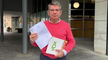 El portavoz de VOX, Juan Marcos Manrique, pone en conocimiento de la justicia lo sucedido en el pleno de octubre